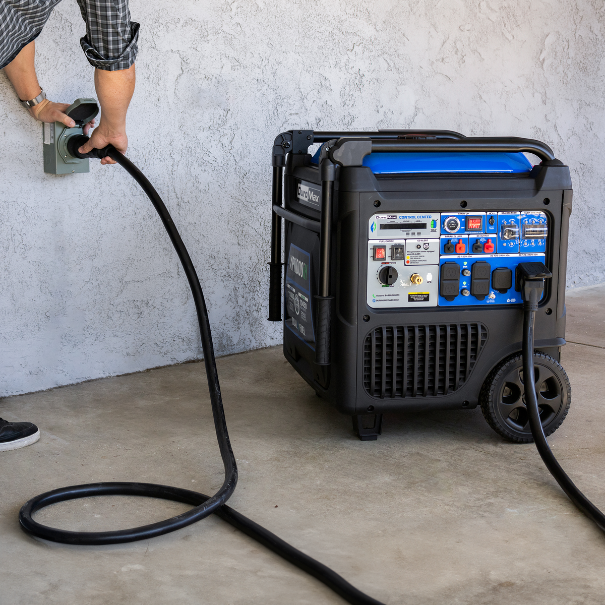 DuroMax XP11000iH 11,000 Watt Portable Dual Fuel Inverter Generator - Quiet, Low THD